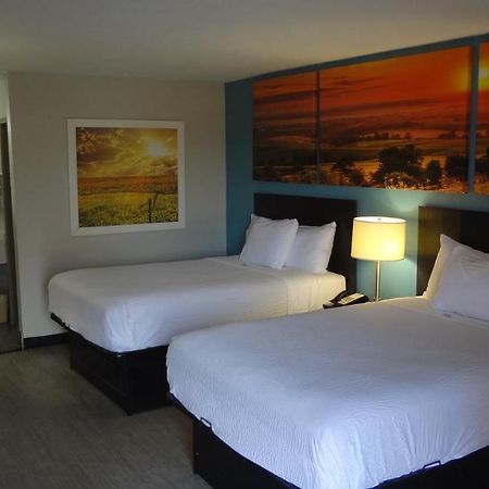Days Inn By Wyndham Хернандо Экстерьер фото