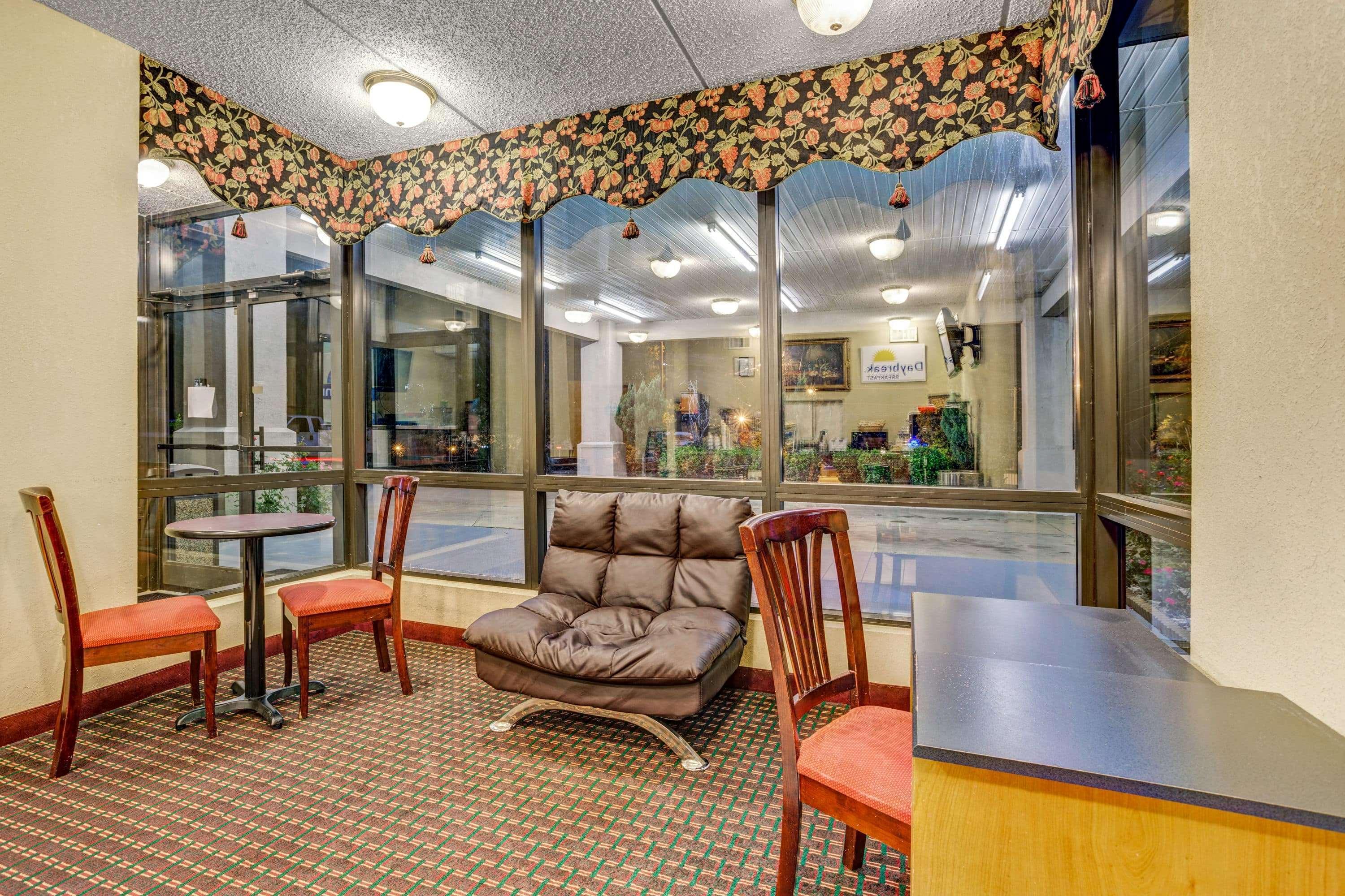 Days Inn By Wyndham Хернандо Экстерьер фото